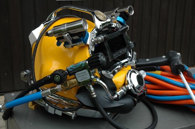underwater welding equipment